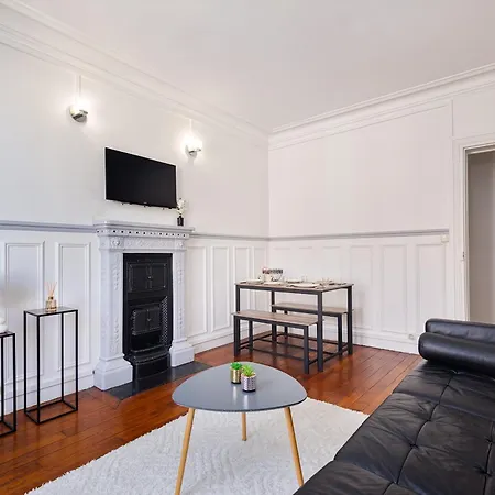 Διαμέρισμα 63 M2 Parisian Charm Ideal For Work And Relaxation *